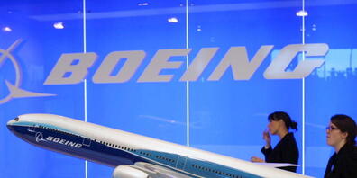 Der Flugzeugbauer Boeing hat 2020 einen zweistelligen Milliardenverlust eingefahren. (Symbolbild)