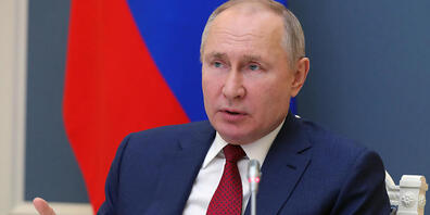 Wladimir Putin, Präsident von Russland, spricht während einer Videokonferenz bei der Davos Agenda zu den Teilnehmern des Weltwirtschaftsforums (WEF). Foto: Mikhail Klimentyev/Pool Sputnik Kremlin/AP/dpa