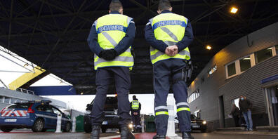 2020 sind viel weniger Ausländer aus der Schweiz ausgewandert als im Jahr davor. Die Pandemie und die damit verbundenen Grenzschliessungen waren der Hauptgrund. (Symbolbild)