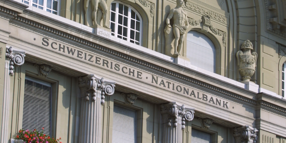 Die Schweizerische Nationalbank (SNB) wird für 2020 einen deutlich höheren Betrag an Bund und Kantone ausschütten.
