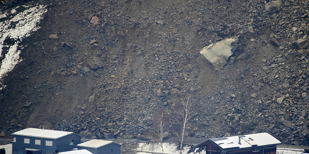 Teile des Walliser Orts Raron bleiben nach einem Felssturz Ende Januar wohl für rund zwei Monate evakuiert. (Archivbild)