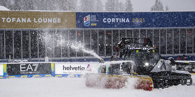 Wegen zu viel Neuschnee in St. Moritz ist der Super-G der Frauen abgesagt