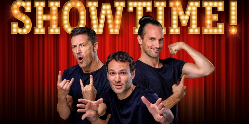 Die Gruppe tritt auch international auf und ist bekannt für humorvolle Shows ohne Worte.