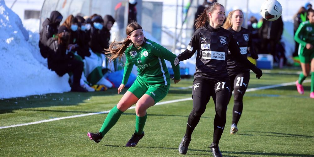 Jennifer Wyss (links) im Zweikampf mit Fiona Hubler (Bilder: Podo Gessner)