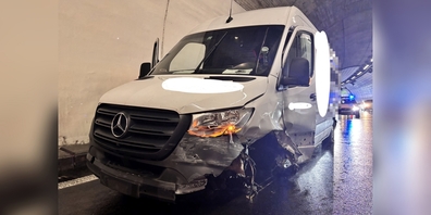 Das Unfall-Fahrzeug musste abgeschleppt werden.