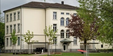 An der Schule Pfäffikon war der Umgang mit einem schwulen Lehrer alles andere als korrekt.