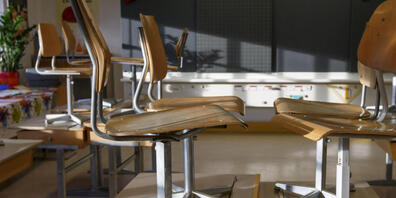 Noch sind die Schulzimmer leer: Doch am Montag beginnt das neue Jahr an der Aargauer Volksschule mit insgesamt 84'600 Schülerinnen und Schülern. (Symbolbild)
