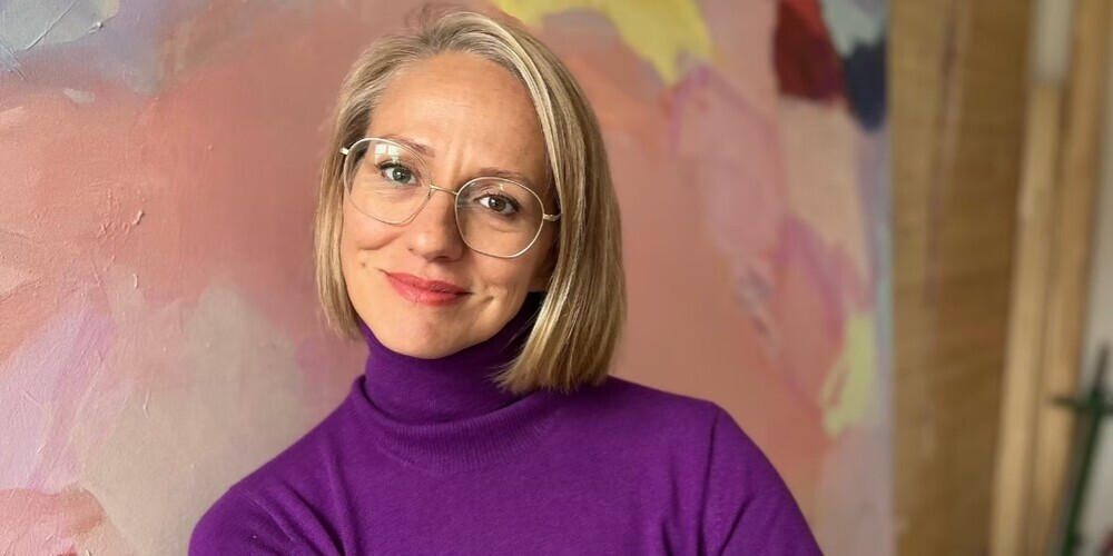 Annette Niederer lebt und arbeitet in Teufen