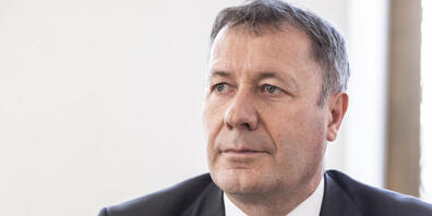 Der Nidwaldner Volkswirtschaftsdirektor Othmar Filliger (Mitte) bezeichnet die kantonale Wirtschaft als "gut aufgestellt". (Archivaufnahme)