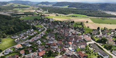 Hüntwangen Blick Richtung Südosten mit Kieswerk