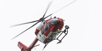 Auch die Rega kam für den Transport von Verletzten zum Einsatz. (Archivbild)