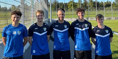 Die neuen Spieler der ersten Mannschaft des FC Henau (v.l.): Yanic Studer, Cedric Holenstein, Silvan Düring, Laurin Mannhart und Jonah Näf.