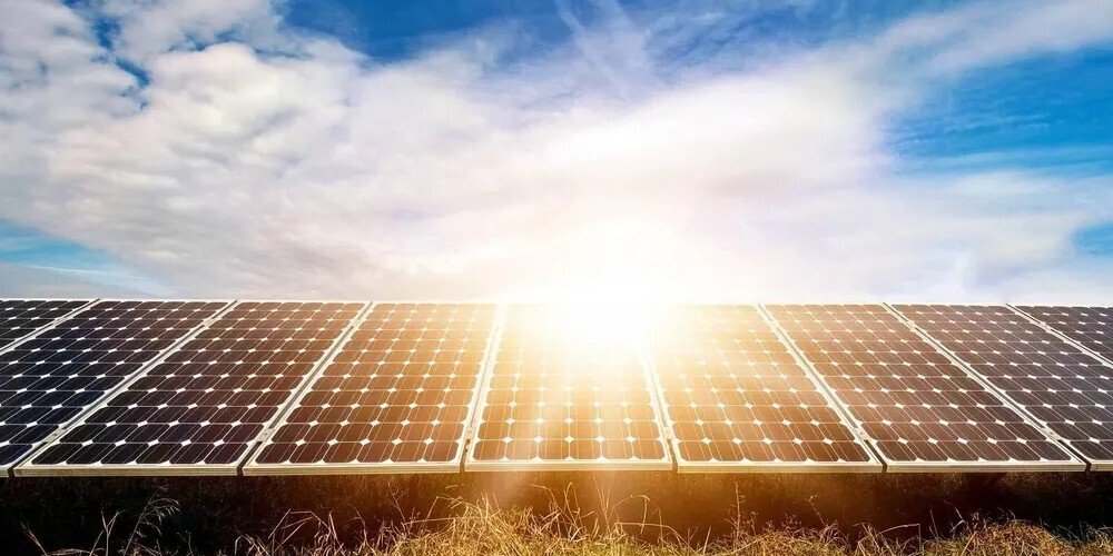 Die städtische Doppel-Solar-Initiative soll ein klares Solarziel und Mittel für den Ausbau sichern.
