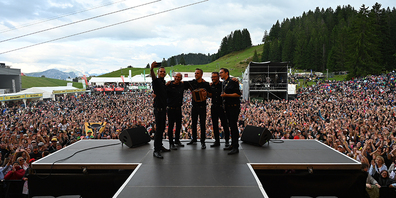 Bei ihrem allerersten Auftritt am grossen Schlager Open Air wussten auch die Rusch-Büeblä zu begeistern.