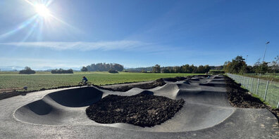 Der Pumptrack in Wetzikon wurde bereits im letzten Herbst fertiggestellt, jetzt wird er offiziell eingeweiht. (Archivbild)