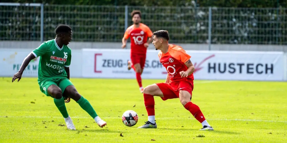Beim letzten Duell mit Yverdon Sport gelang dem FCRJ im Cup ein 1:0-Sieg. André Ribeiro (r.) erzielte das einzige Tor des Nachmittags. (Archivbild)