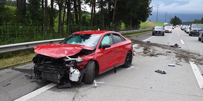 Auf der Autobahn A 13 bei Salez ist am Samstag eine 27-jährige Frau mit ihrem Auto verunfallt. (Archivbild)