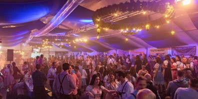 Oktoberfest Männedorf Festzelt.