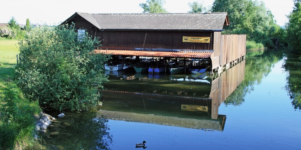 Die alte Badi ist eine Institution in Wetzikon und ihre Geschichte im Kanton Zürich einzigartig.