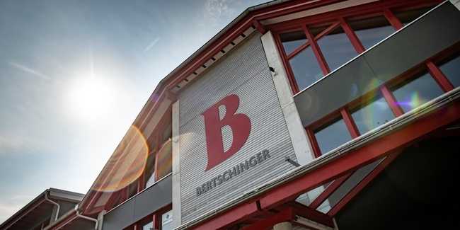 Die Firma Bertschinger Innenausbau AG aus Bubikon feiert in diesem Jahr ihr 50-Jahr-Jubiläum.