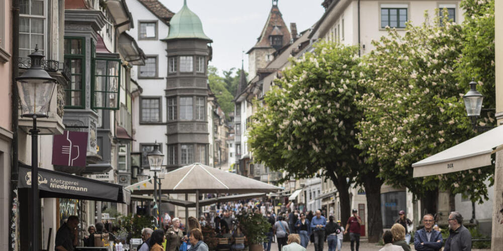 Der Stadt Schaffhausen läuft es finanziell gut, der Stadtrat will erneut Steuern senken. (Archivbild)
