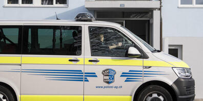 Mehrere Anwohnerinnen und Anwohner hatten der Polizei den Einbruch in Spreitenbach AG gemeldet. (Symbolbild)