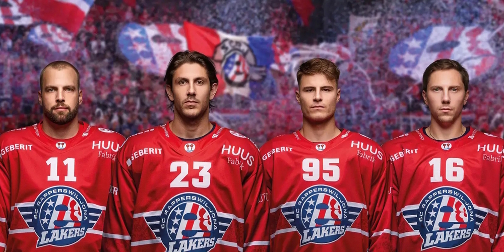 Bilden das neue Captain-Team der Lakers: (v.l.n.r.) Assistent Fabian Maier, Captain Nico Dünner, Assistenten Tyler Moy und Tanner Fritz.