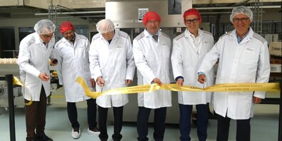 Von links: Christoph Birchler (CEO Maestrani Schweizer Schokoladen AG), Rolf Claude (Gemeindepräsident Flawil), Randolf Hanslin (Vertreter der Inhaberfamilien), Beat Tinner (Regierungspräsident Kanton St.Gallen), Beni Würth ( Ständerat St.Gallen) sowie Diego Zoller (Vertreter der Inhaberfamilien).