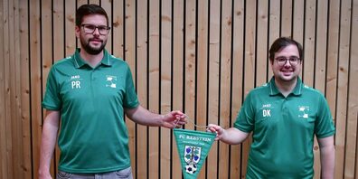 Führungsübergabe beim FC Rebstein: Pascal Roth (links) übergibt an Daniel Knöpfel. 