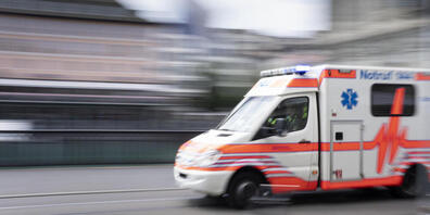 Ein 21-jähriger Afghane musste am Sonntagabend nach einer Auseinandersetzung im Zürcher Hauptbahnhof mit Kopfverletzungen ins Spital gebracht werden. (Symbolbild)