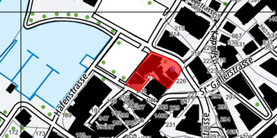 Die rot markierten Gebäude sollen später dem neuen Octapharma-Hauptsitz weichen. Für die Liegenschaft am Kreuzplatz (rechts aussen, hinter Nr. 226) ist vorläufig eine Zwischennutzung als WG geplant.