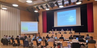 Das Gossauer Stadtparlament tagte am 2. September 2025 im Fürstenlandsaal.