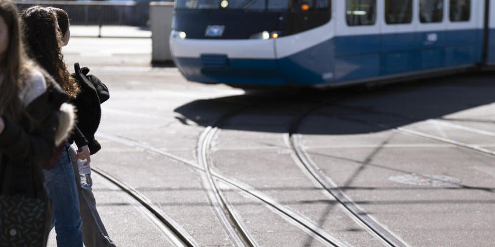 Schlechter Wochenstart für die VBZ: Auf dem Zürcher Schienennetz krachte es gleich doppelt. (Symbolbild)