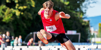 Janis Beuggert gewann an der SM U16/U18 in Zofingen Gold im Hochsprung und Kugelstossen, Silber im Weitsprung sowie Bronze über 100 m Hürden.