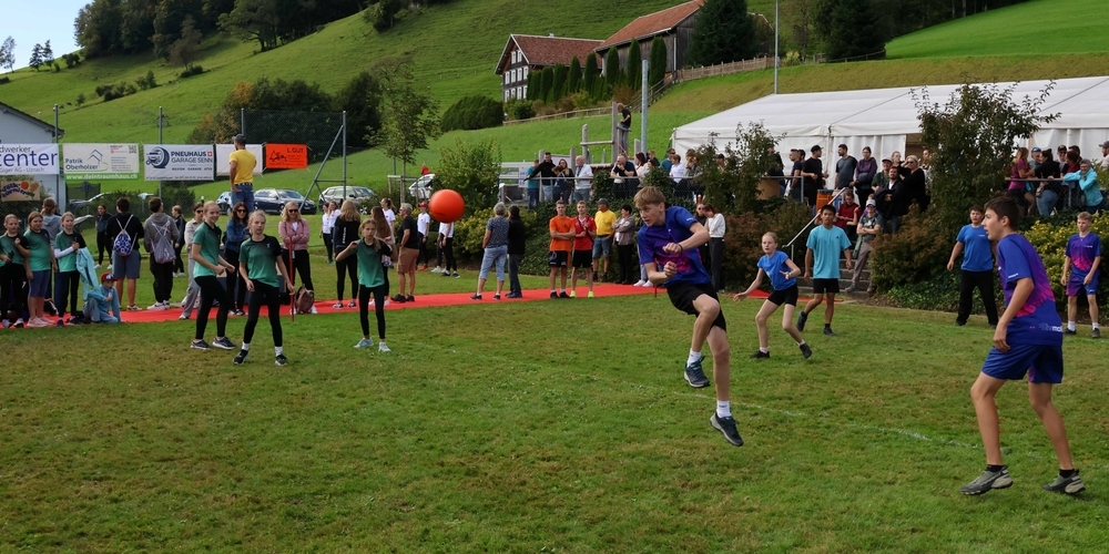 Auch bei der Jubiläumsausgabe gab's natürlich actionreiche Völkspiele.