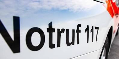 Die St. Galler Kantonspolizei ist übers Wochenende in einem Vorstoss der SP und in den sozialen Medien für Auskünfte und Informationen kritisiert worden. (Symbolbild)