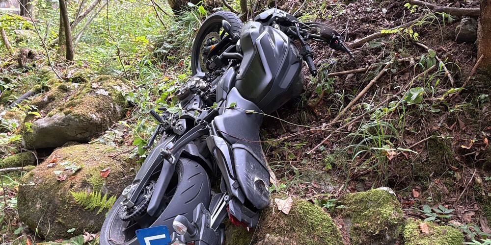 Selbstunfall-mit-Motorrad
