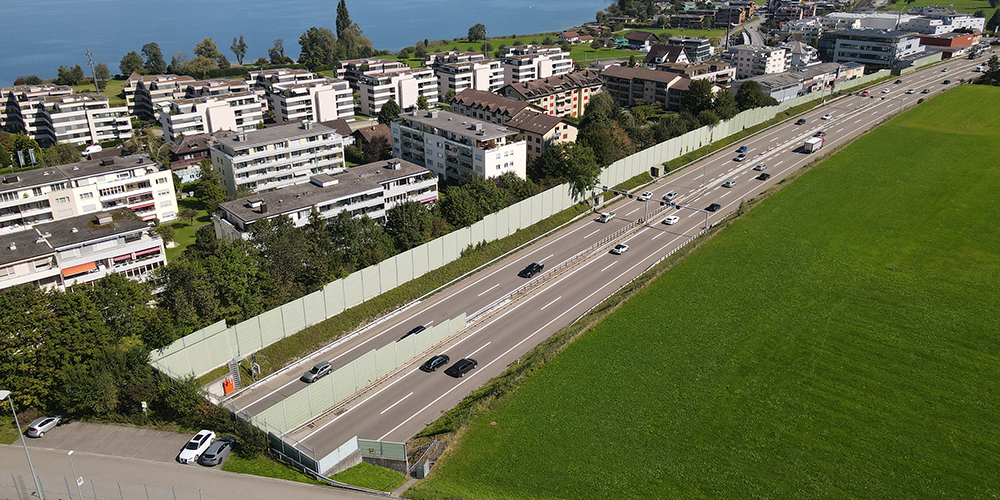 In Altendorf gibt es bereits ein Beispiel einer Autobahnüberdachung. Hier seien die Bedingungen jedoch nahezu ideal gewesen, sagt der Regierungsrat.