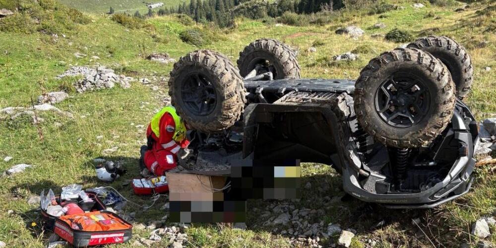 Das umgestürzte Quad auf der Alp Dräggloch.