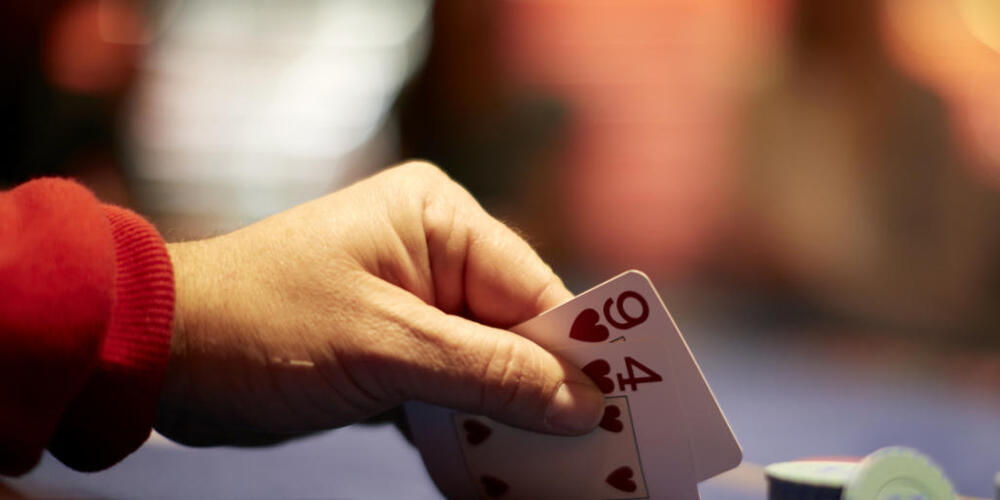 In Ebikon durchsuchte die Polizei ein Lokal, das als Schauplatz von illegalen Pokerspielen unter Verdacht stand. (Symbolbild)