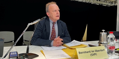 Konnte das Neutralitätsverständnis seiner Partei SVP nicht mehr mit seinen eigenen innersten Werten in Einklang bringen. Darum tritt Bernhard im Oberdorf per sofort aus.