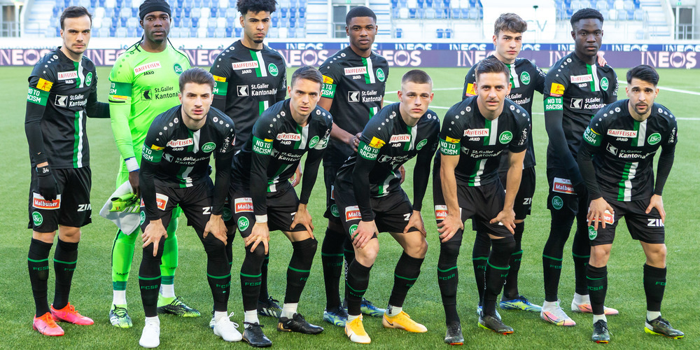 Die FCSG Herren (sowie die Frauen- und U21-Mannschaft) trugen an ihren gestrigen Spielen «No to Racism»-Armbinden.