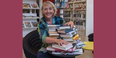 Literatur im Gepäck: Luzia Stettler bringt ihre Bücher-Dates live nach Gossau.