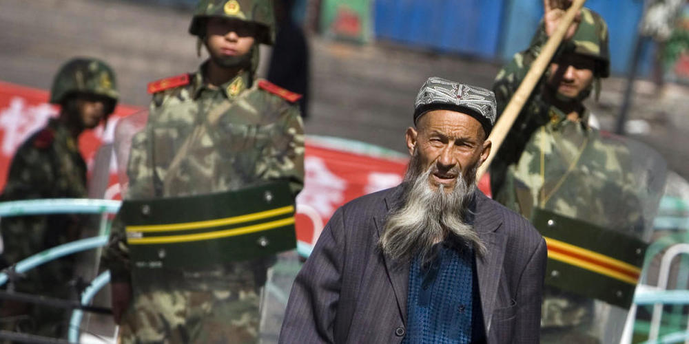 ARCHIV - Die EU-Außenminister in Brüssel haben Strafmaßnahmen gegen Verantwortliche für die Unterdrückung der muslimischen Minderheit der Uiguren in der Region Xinjiang verhängt. Foto: Diego Azubel/dpa