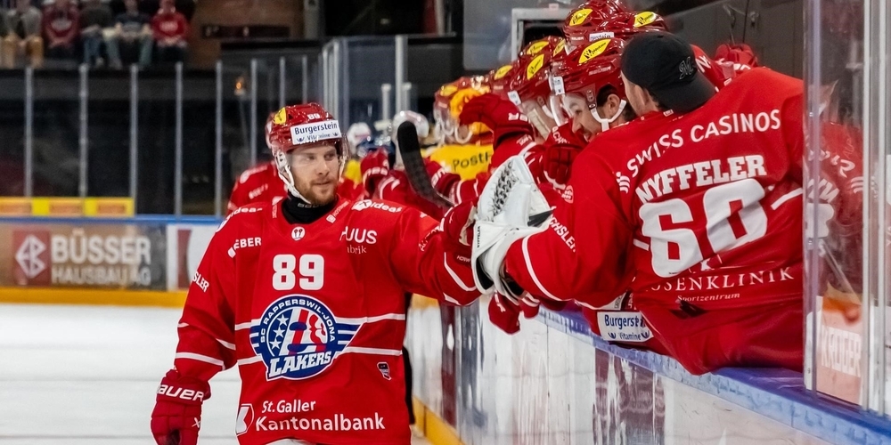 Stürmer Lammer bleibt den Lakers erhalten.