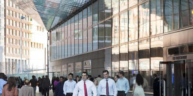 Bei Goldman Sachs wird viel gearbeitet: Banke vor dem Hauptsitz in New York (Archivbild).