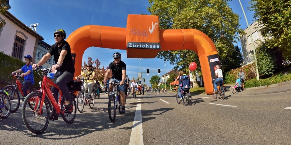 Am slowUp stehen die Strassen zwischen Schmerikon, Rapperswil-Jona und Meilen ausschliesslich Velofahrern, Inlineskatern und Fussgängern zur Verfügung.