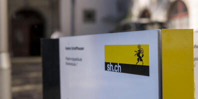 Die Verwaltungen des Kantons Schaffhausen und der Schaffhauser Gemeinden erhalten eine Ombudsstelle. Der Kantonsrat wählte Thomas Peter als ersten Ombudsmann. (Symbolbild)