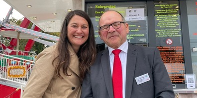 Zürcher GLP Ständerätin Tiana Angelina Moser mit dem Rafzer Gemeindepräsident Kurt Altenburger (geniesst den Moment) 
