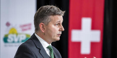 "Woher kommen all die zig Milliarden, die so locker ausgegeben werden? So kann es nicht weitergehen": SVP-Präsident Marco Chiesa zur Corona-Politik am Samstag bei seiner Ansprache an die Delegierten.